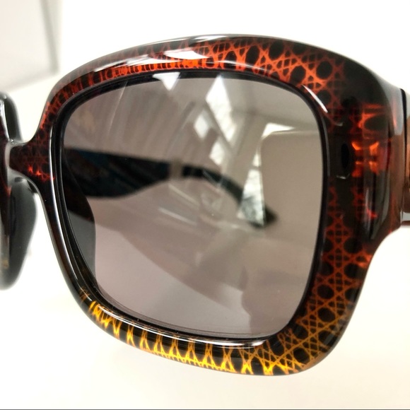 Dior Sunglasses- NEW WITH TAGS - Picture 9 of 15